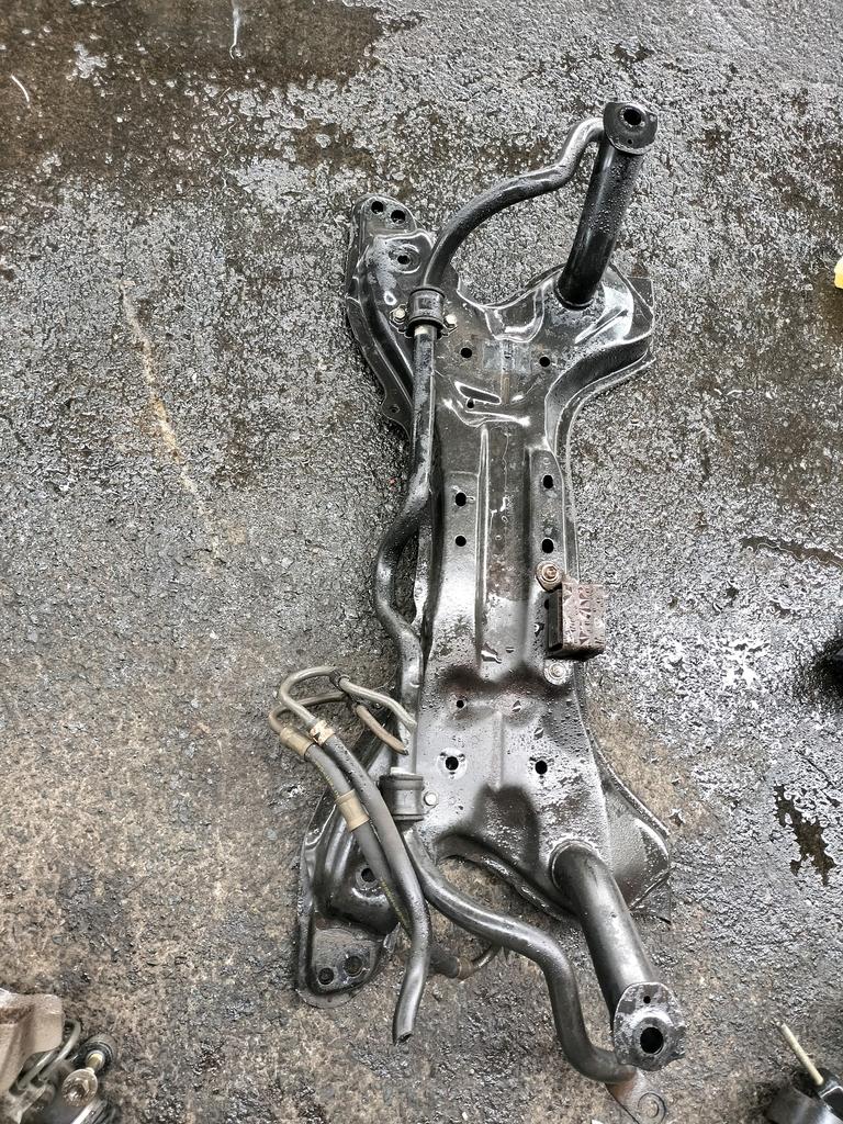 PUENTE DE MOTOR C/CREMALLERA TOYOTA WILL CYPHA 2002-2005 HATCHBACK NCP70 NCP75