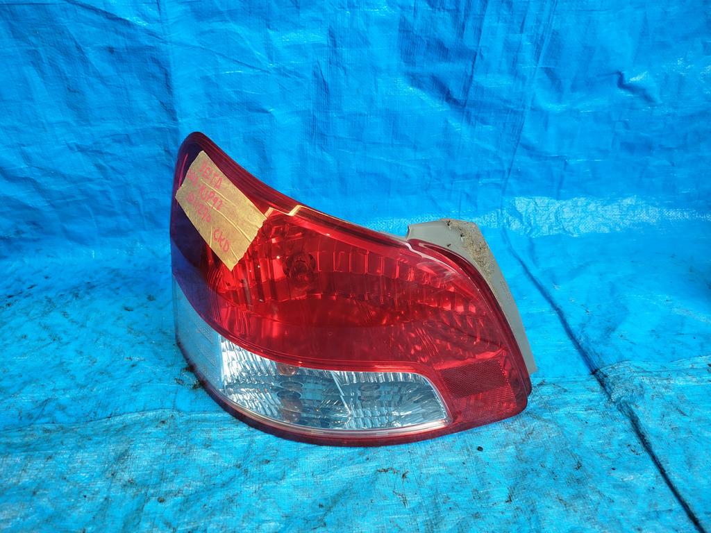 FARO POSTERIOR LH TOYOTA BELTA 2005-2012 SEDAN KSP92 SCP92