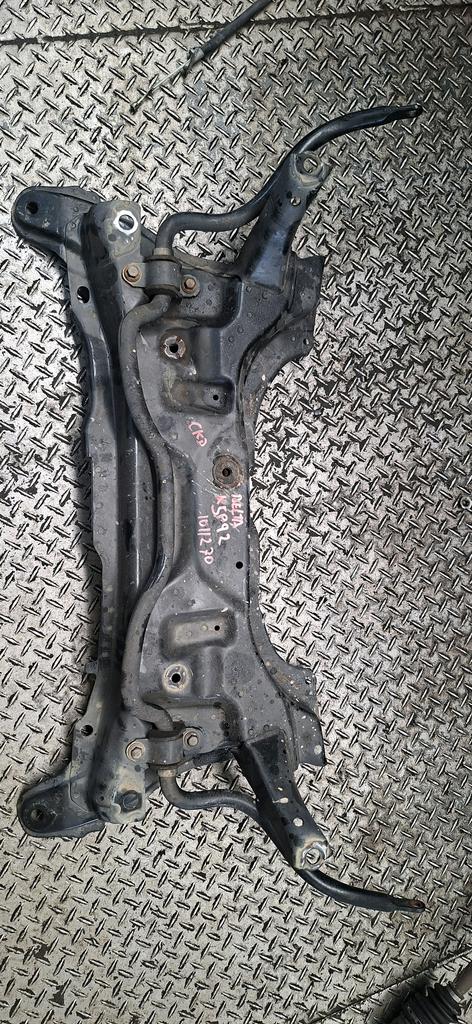 PUENTE TRANSVERSAL DE MOTOR TOYOTA BELTA 2005-2012 SEDAN KSP92 SCP92
